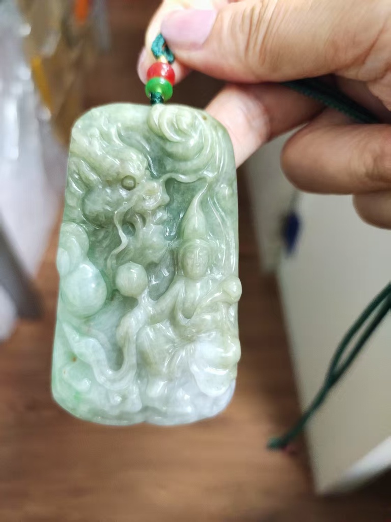 多色御龍自在觀音吊墜（送特色頸繩）#EDB200