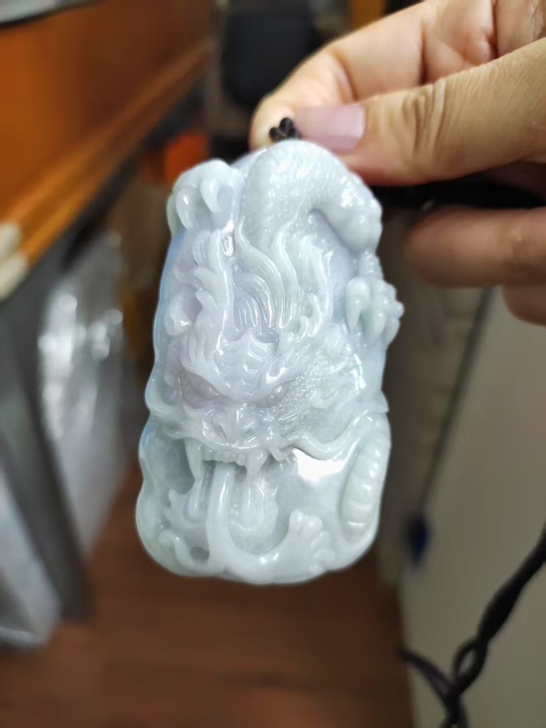 春彩紫帶綠霸氣龍牌吊墜（送特色頸繩）#EDB300 